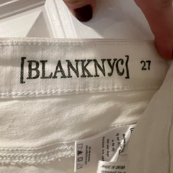 BLANKY NYC / White Jean Shorts / Size 27 - Picture 3 of 4
